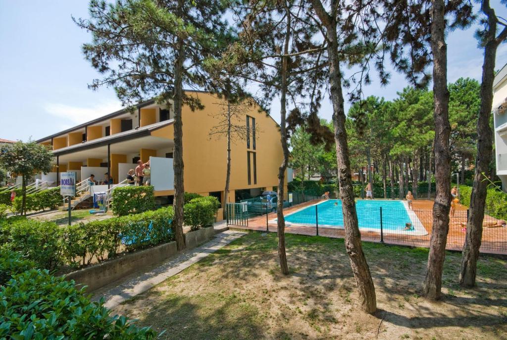 Residence Cinzia Pool Бибионе Экстерьер фото
