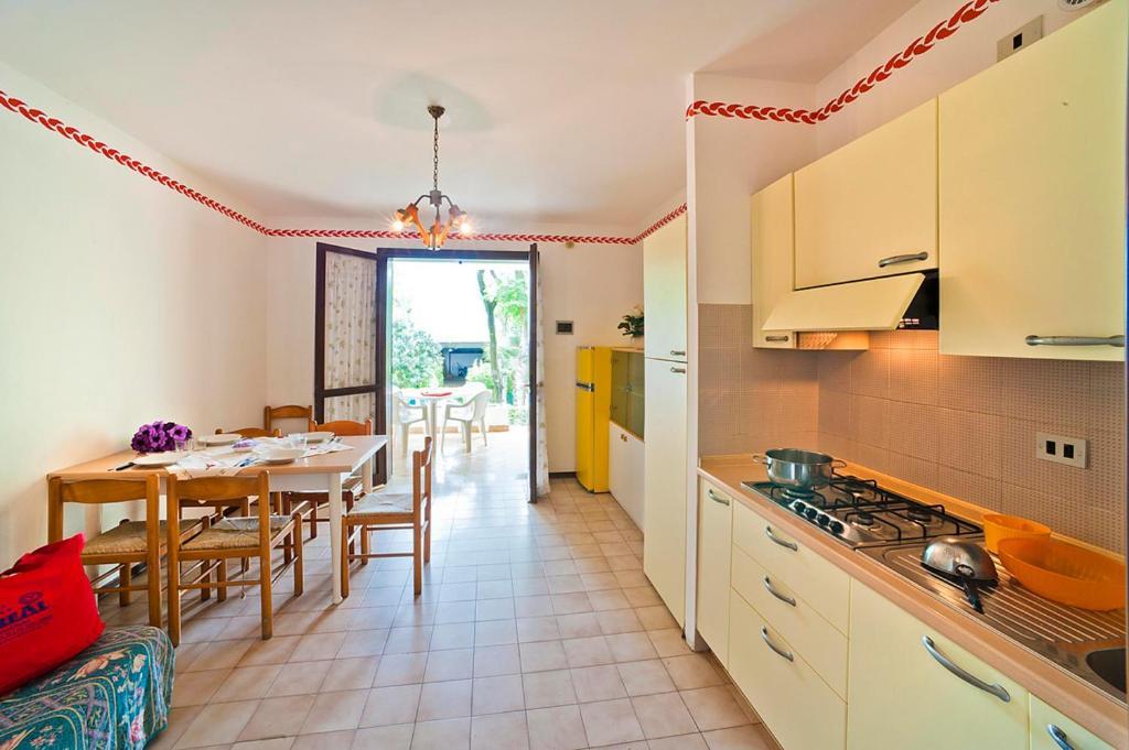 Residence Cinzia Pool Бибионе Номер фото