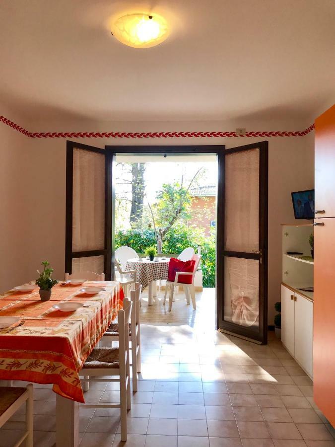 Residence Cinzia Pool Бибионе Экстерьер фото