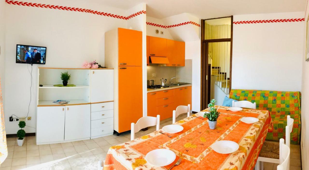 Residence Cinzia Pool Бибионе Экстерьер фото