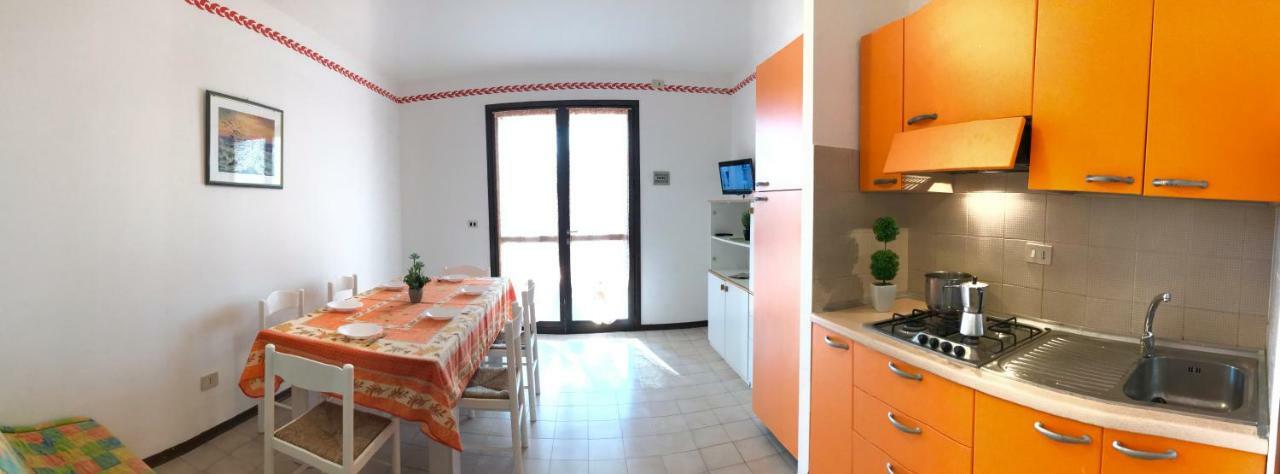 Residence Cinzia Pool Бибионе Экстерьер фото